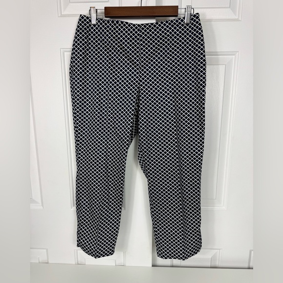Talbots‎ Women’s Petite Heritage Crop Capri Pants Size 8P Black White Pattern - Picture 1 of 11